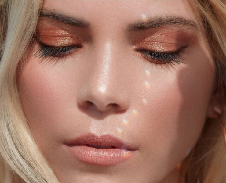 Woman wearing natural summer makeup