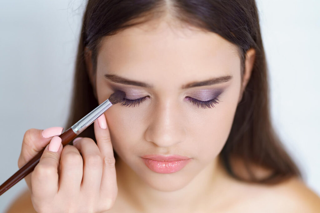 How & When to Use Shimmer Eyeshadow · Care to Beauty