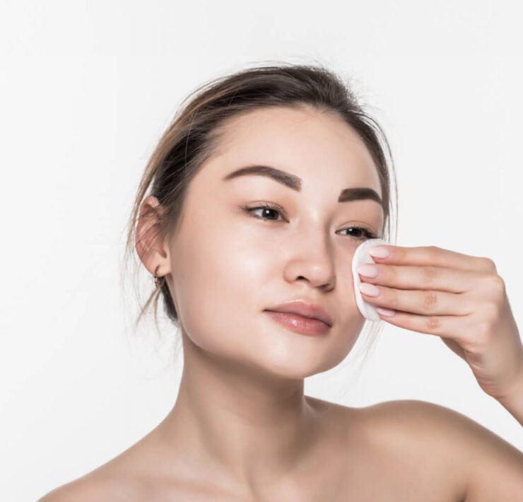 How to Remove Waterproof Mascara